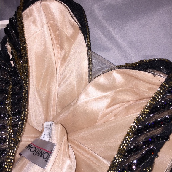 Tony Bowls Prom Dress - Picture 6 of 7